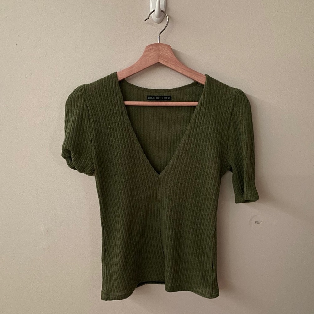Urban Outfitters green top - Picture 2 of 3